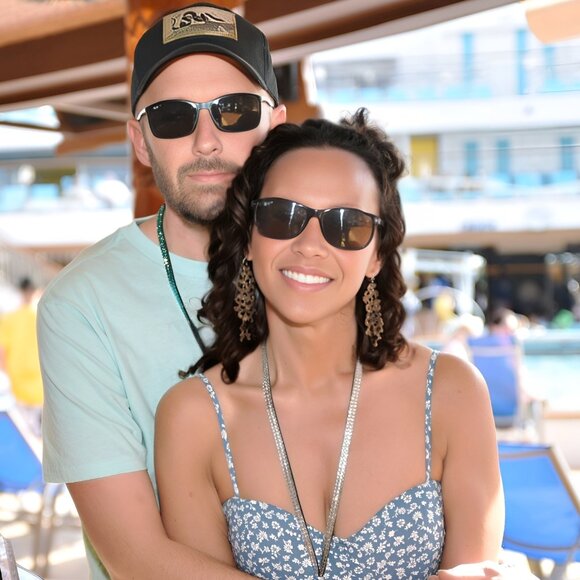 Meet your Posher, Joshua - Picture 1 of 1